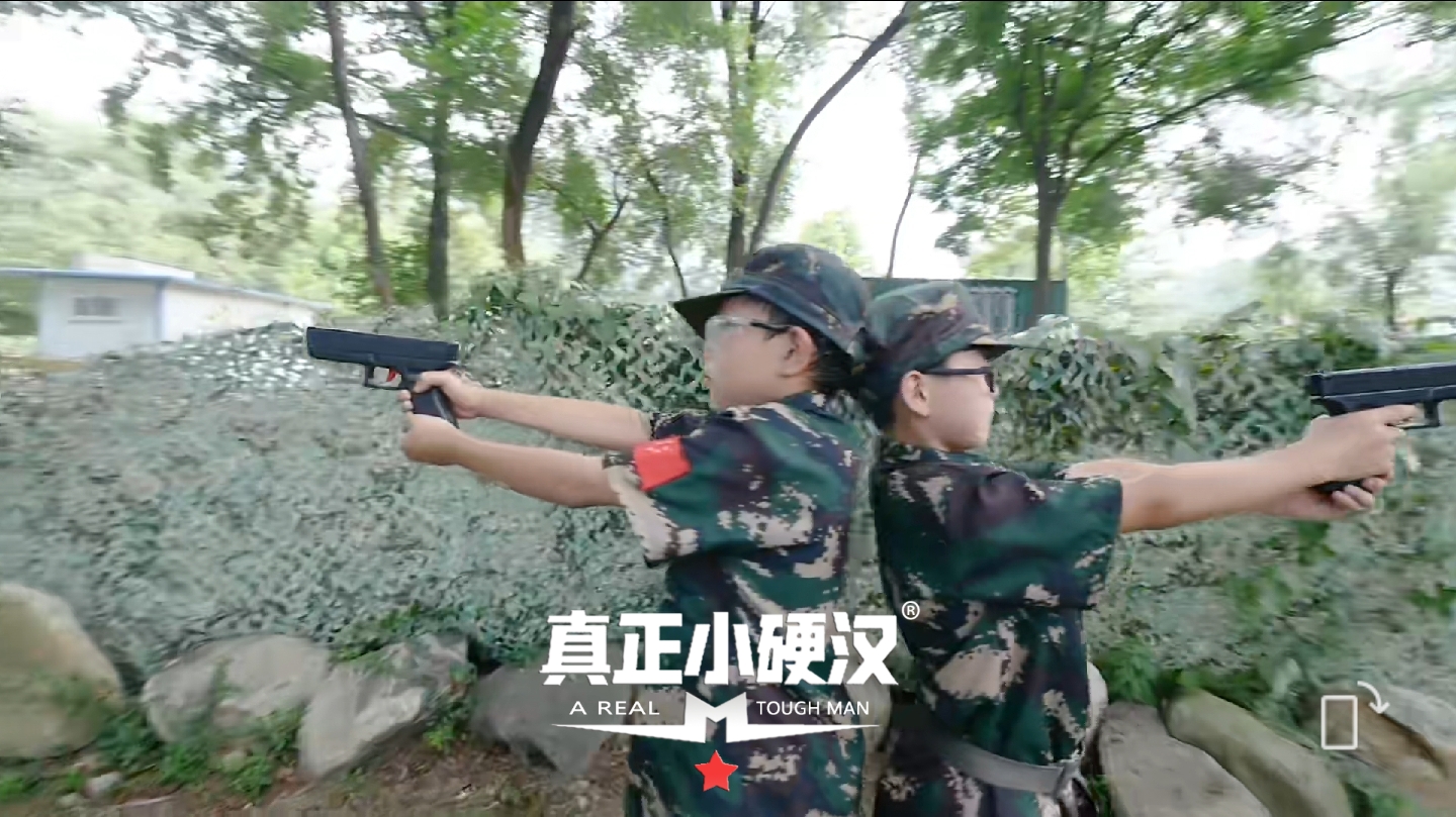 济南小硬汉军事夏令营：增强国防教育，塑造青少年坚毅品质